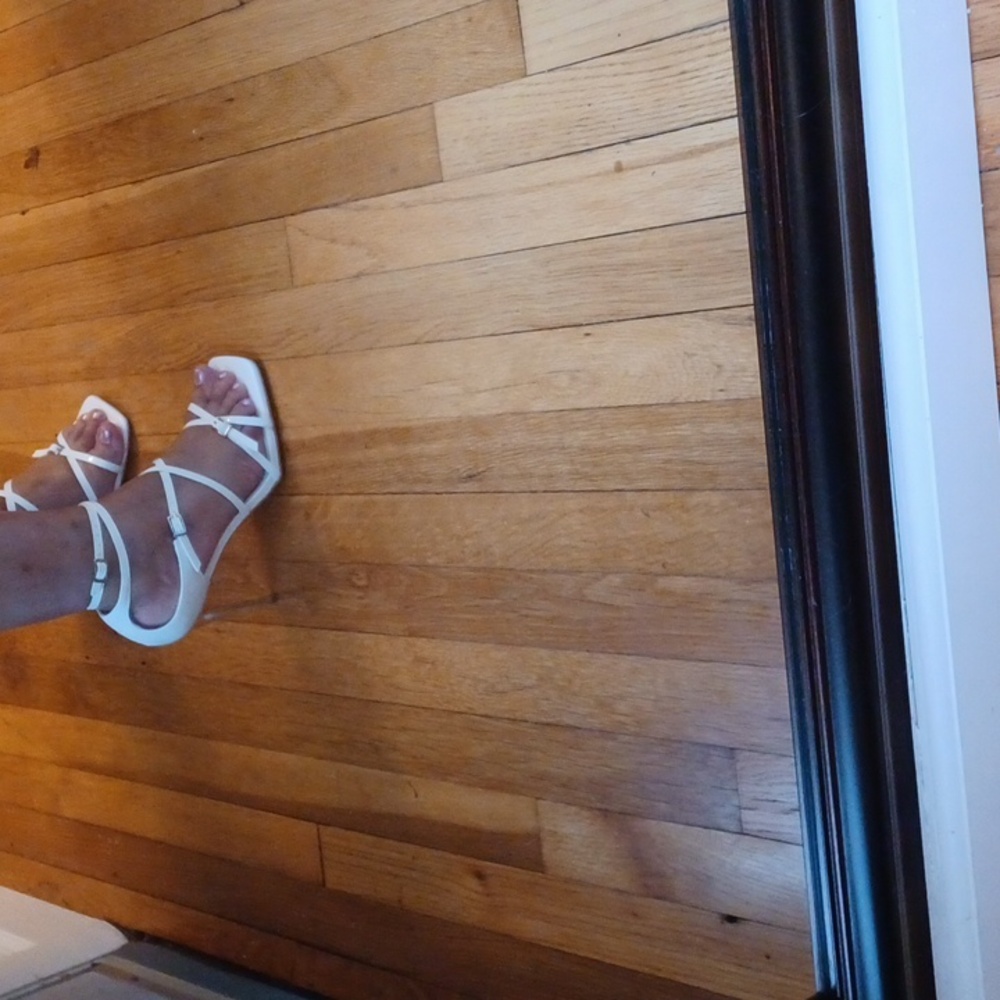 Heels - Picture 9 of 9